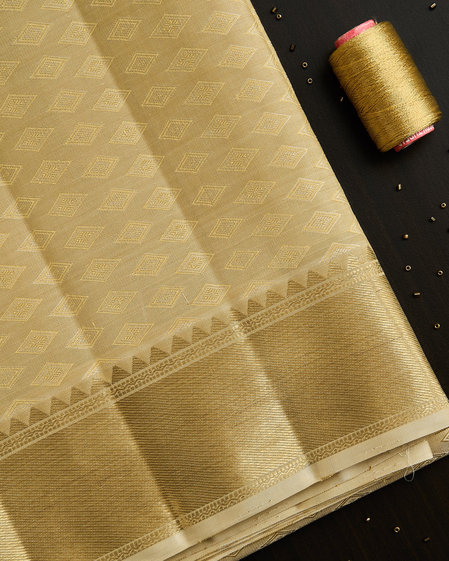 Pure Kanchipuram Diamond border Dhoti set 9*5 + 2.50