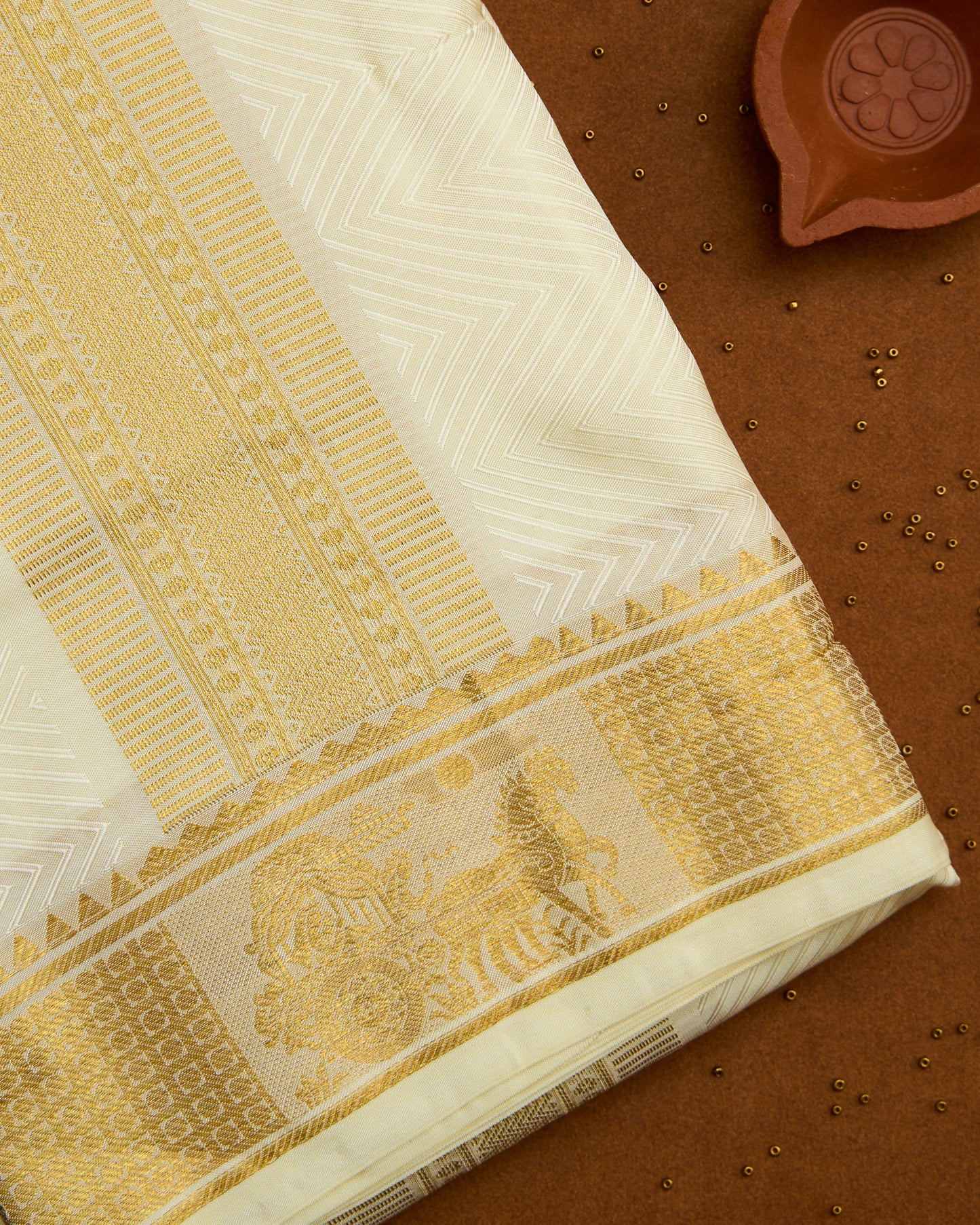 Semi Silk Embossed Chariot Border Dhoti set 8Mulam + 2.50 (2in1)
