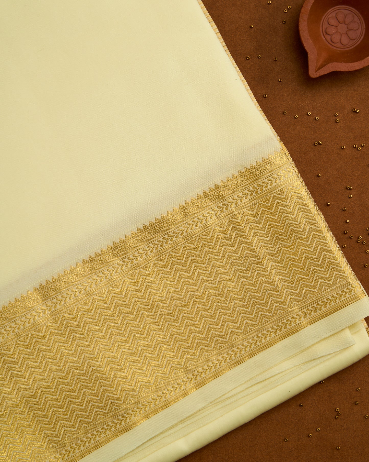 Semi Silk Dhoti set 8 Mulam + 2.50 (2in1)